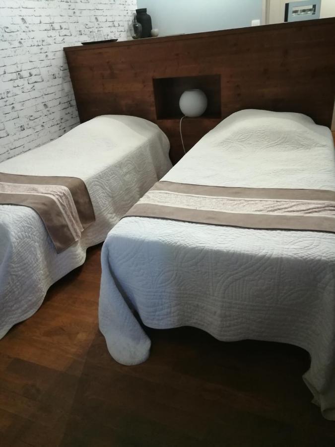 Hotel Escampette Saint-Aubin-en-Charollais Esterno foto