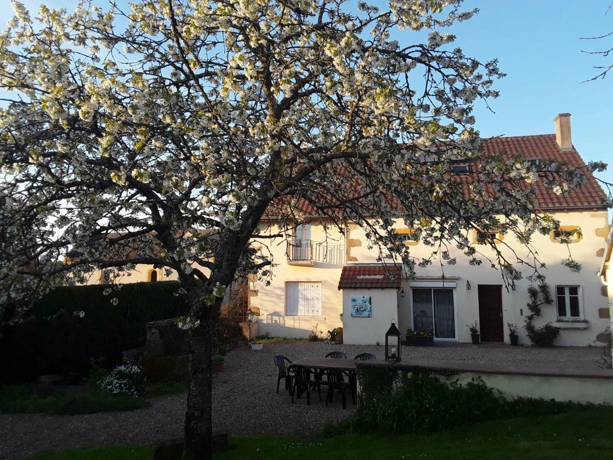 Hotel Escampette Saint-Aubin-en-Charollais Esterno foto